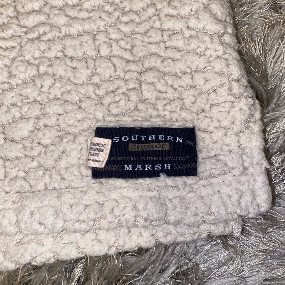 Southern Marsh Sherpa Pullover - Picture 2 of 3